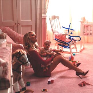 Margot Robbie as Naomi Lapaglia in The Wolf of Wall Street – Signed 8" x 10" Photo with COA