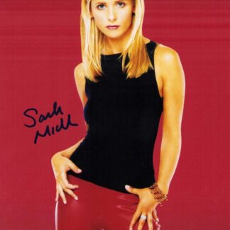 Sarah Michelle Gellar - Buffy in Buffy the Vampire Slayer – Signed 10″x8″ Photo with COA