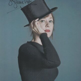 Suzanne Vega – A Folk-Pop Icon – Signed 10″ x 8″ Color Photo with COA