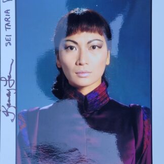 Lau Kamay as Szi Taria in Star Wars – signed 10"x8" photo