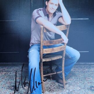 Matthew Morrison as Will Schuester in Glee – signed 10"x8" photo