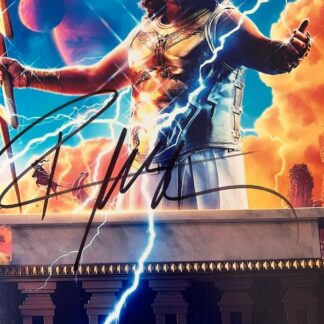 Russell Crowe as Zeus in Thor: Love and Thunder – signed 10"x8" photo with COA