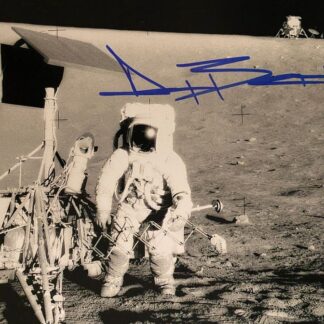Alan Bean NASA Astronaut Apollo 12 – signed 10"x8" photo with COA