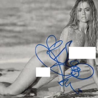 Denise Richards, known as Carmen Ibanez in Starship Troopers – signed 10"x8" photo with COA