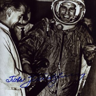Pavel Popovich Vostok 4 - signed 10"x8" photo with COA