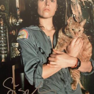 Sigourney Weaver as Ellen Ripley in Aliens – signed 10"x8" photo with COA