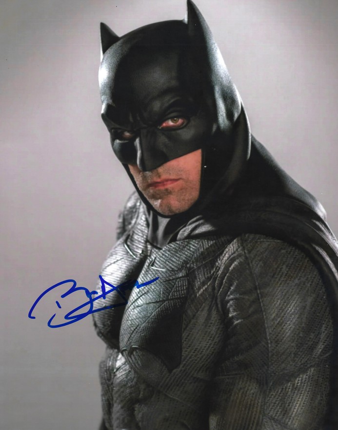 Ben Affleck as Batman in the DC Extended Universe – signed 10"x8" photo with COA