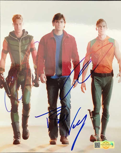 Tom Welling, Alan Ritchson, Sam Jones III in Smallville - signed 10"x8" photo with COA