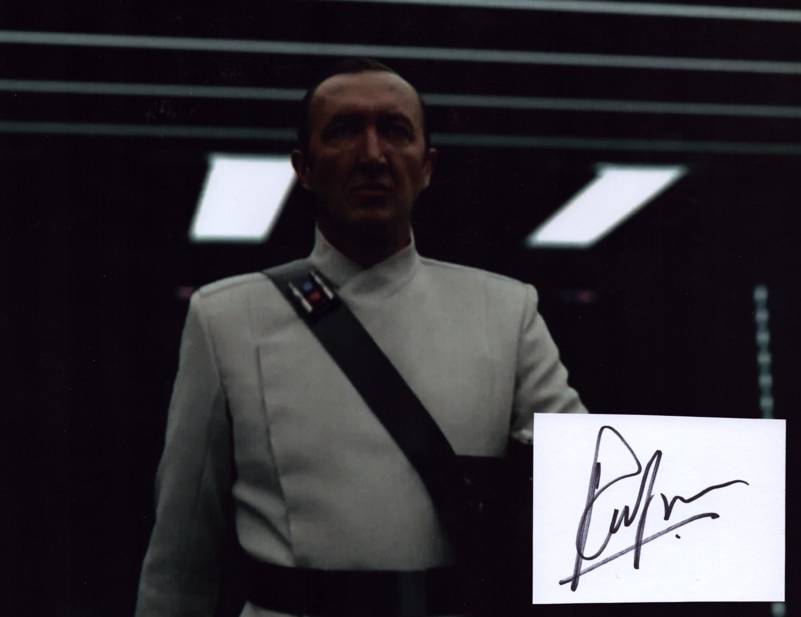 Ralph Ineson: Colonel Ansiv Garmuth in Star Wars: The Last Jedi (2017) – signed 10"x8" photo with COA