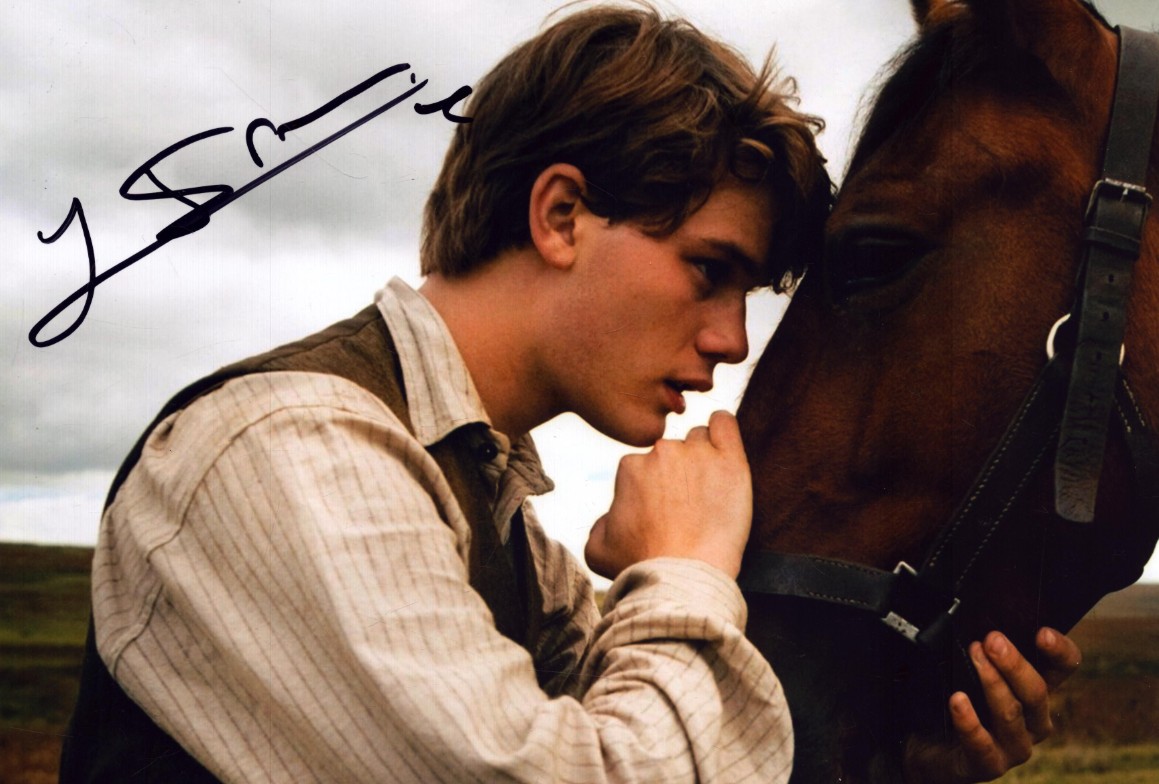 Jeremy Irvine as Albert Narracott in War Horse - signed 8"x12" photo with COA