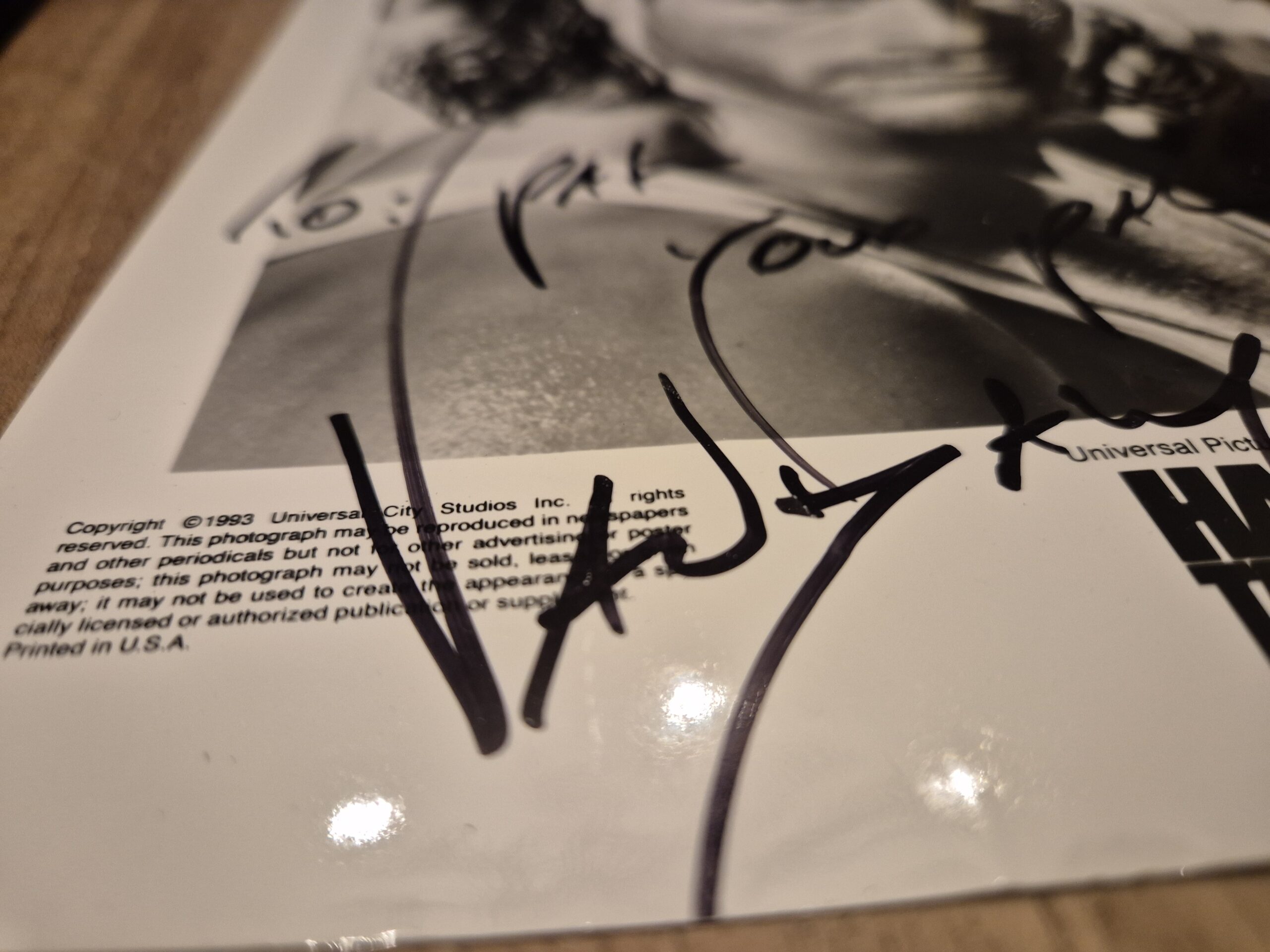 JEAN CLAUDE VAN DAMME SIGNED photo 8X10