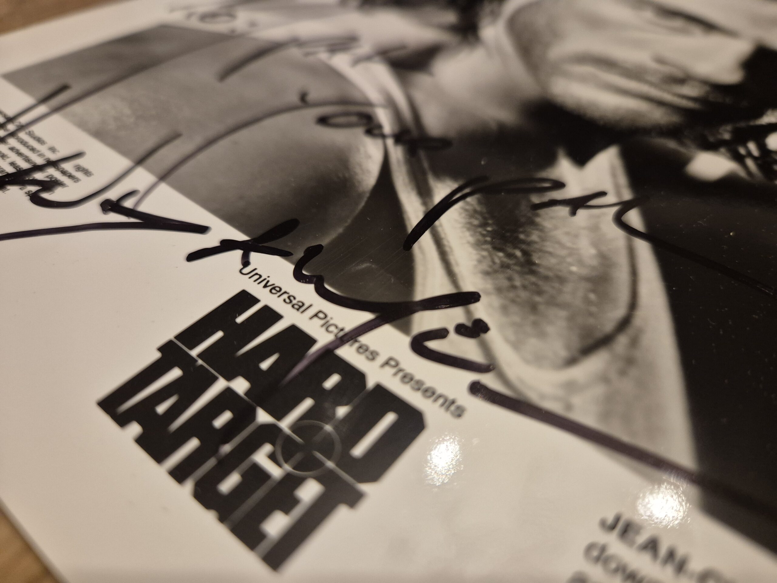 JEAN CLAUDE VAN DAMME SIGNED photo 8X10