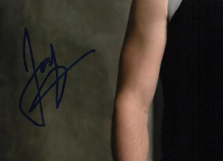 Josh Hutcherson as Peeta Mellark in The Hunger Games - signed 10"x8" photo with COA