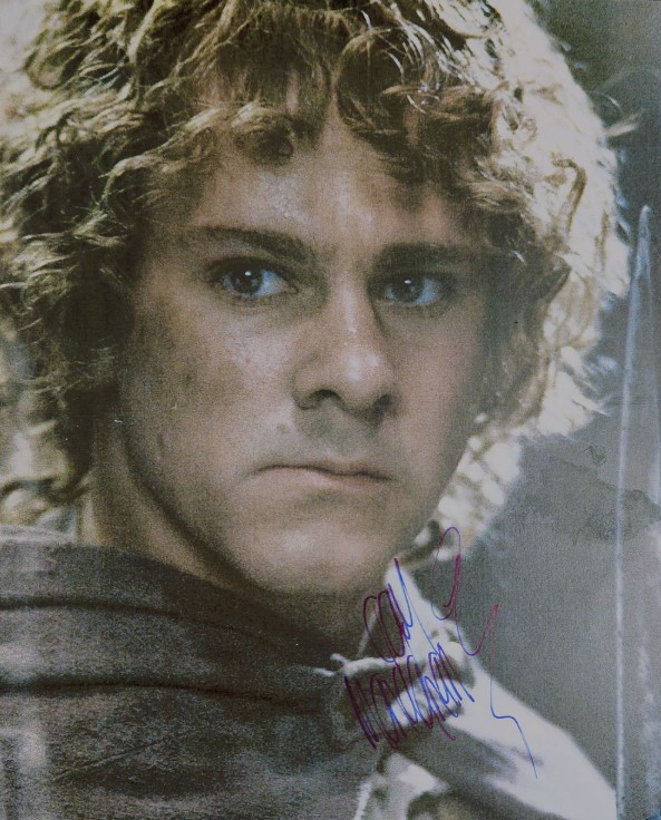 Dominic Monaghan as Merry in The Lord of the Rings - signed 10"x8" photo with COA