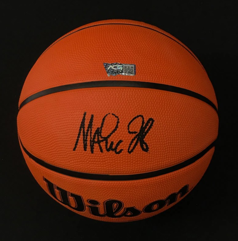Magic Johnson - signed basketball with ACE COA